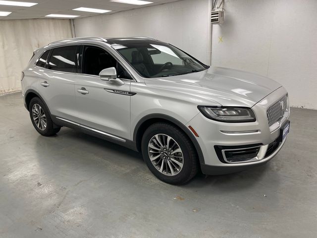 2019 Lincoln Nautilus Select