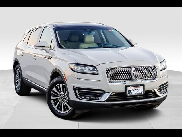 2019 Lincoln Nautilus Select