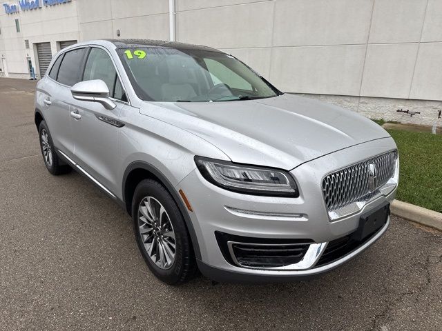 2019 Lincoln Nautilus Select