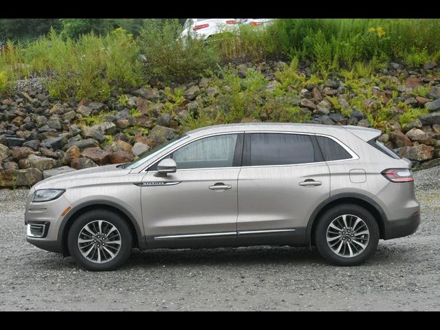 2019 Lincoln Nautilus Select