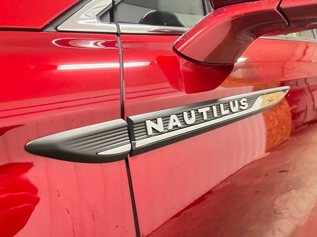 2019 Lincoln Nautilus Select