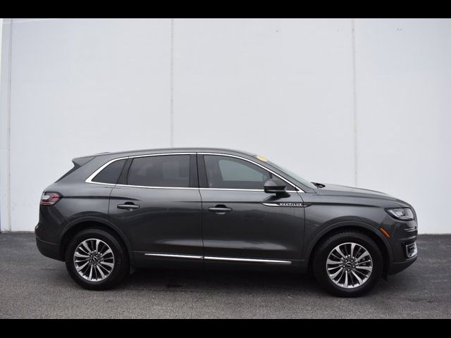 2019 Lincoln Nautilus Select