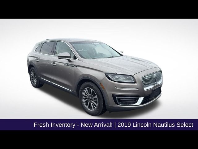 2019 Lincoln Nautilus Select