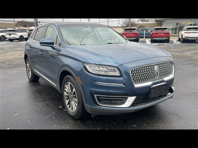 2019 Lincoln Nautilus Select