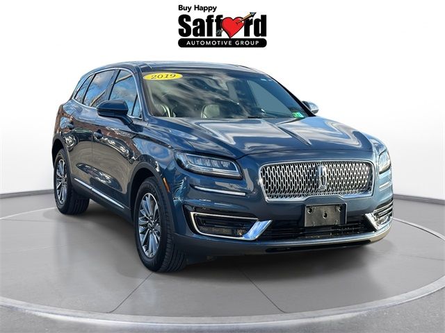 2019 Lincoln Nautilus Select