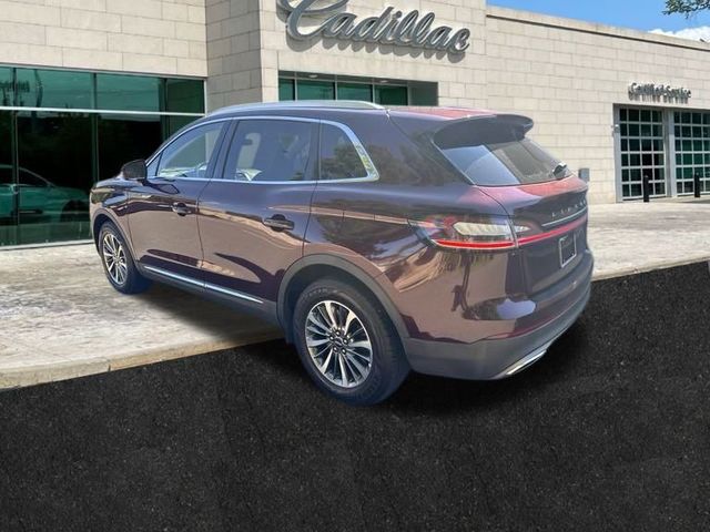 2019 Lincoln Nautilus Select