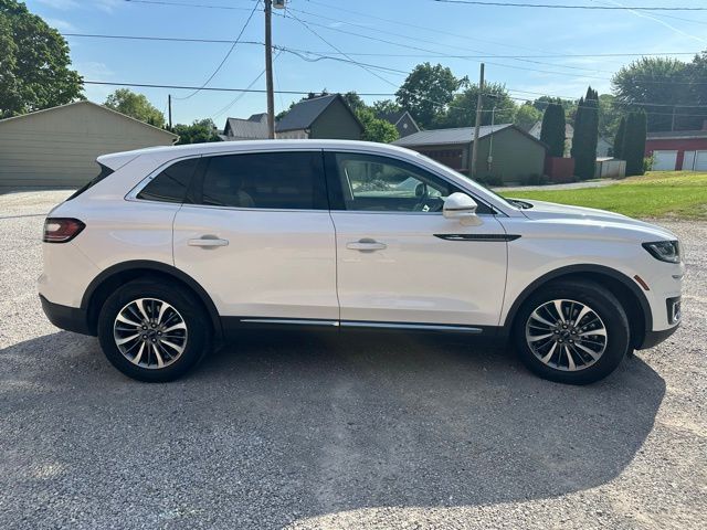 2019 Lincoln Nautilus Select