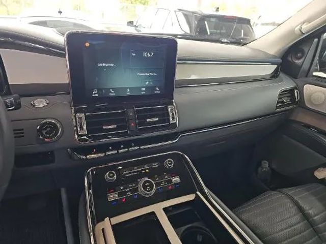 2019 Lincoln Navigator Black Label