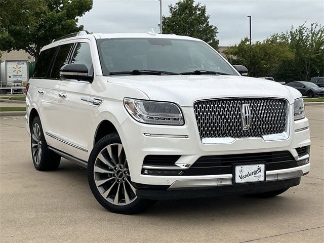 2019 Lincoln Navigator Select