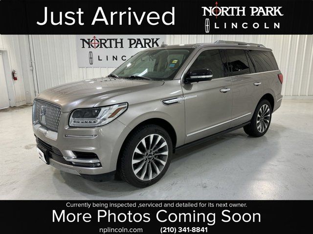 2019 Lincoln Navigator Select