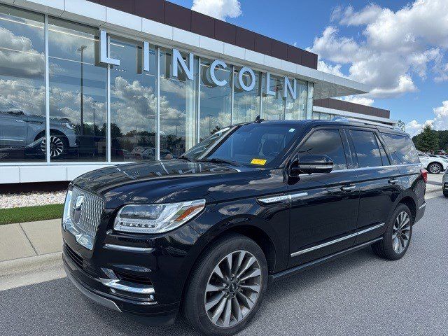 2019 Lincoln Navigator Select