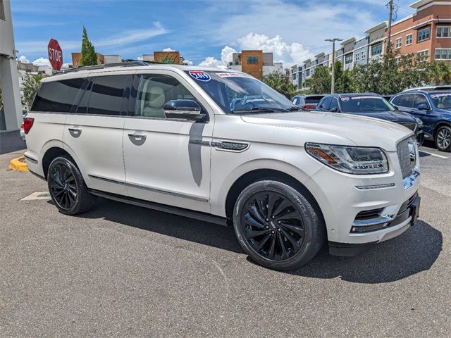 2019 Lincoln Navigator Select