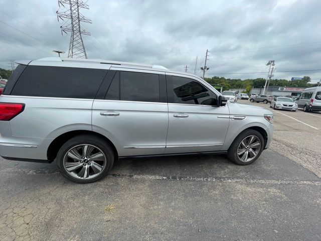 2019 Lincoln Navigator Select