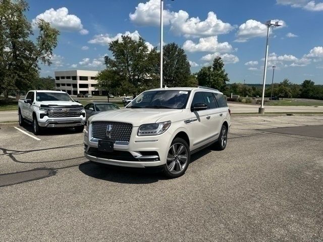 2019 Lincoln Navigator Select