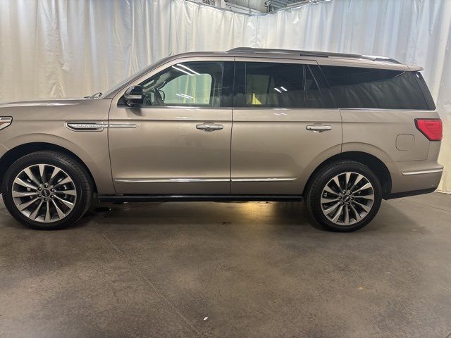 2019 Lincoln Navigator Select