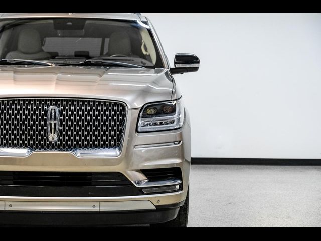 2019 Lincoln Navigator Select