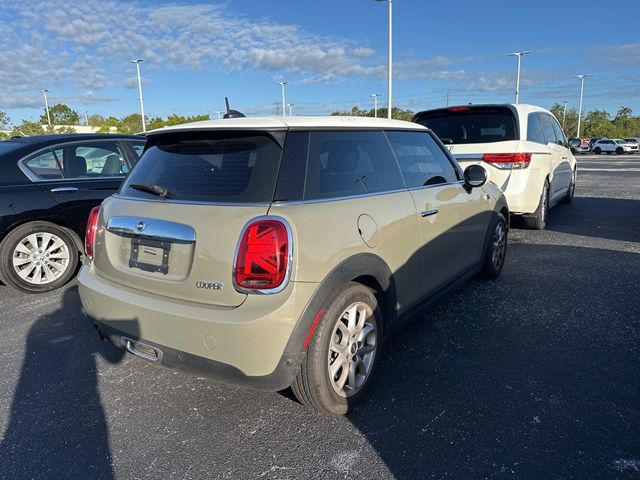 2019 MINI Cooper Hardtop Base