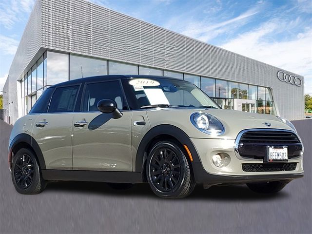 2019 MINI Cooper Hardtop Base