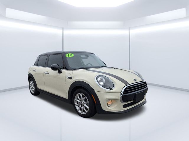 2019 MINI Cooper Hardtop Base