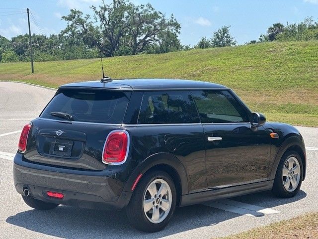 2019 MINI Cooper Hardtop Base