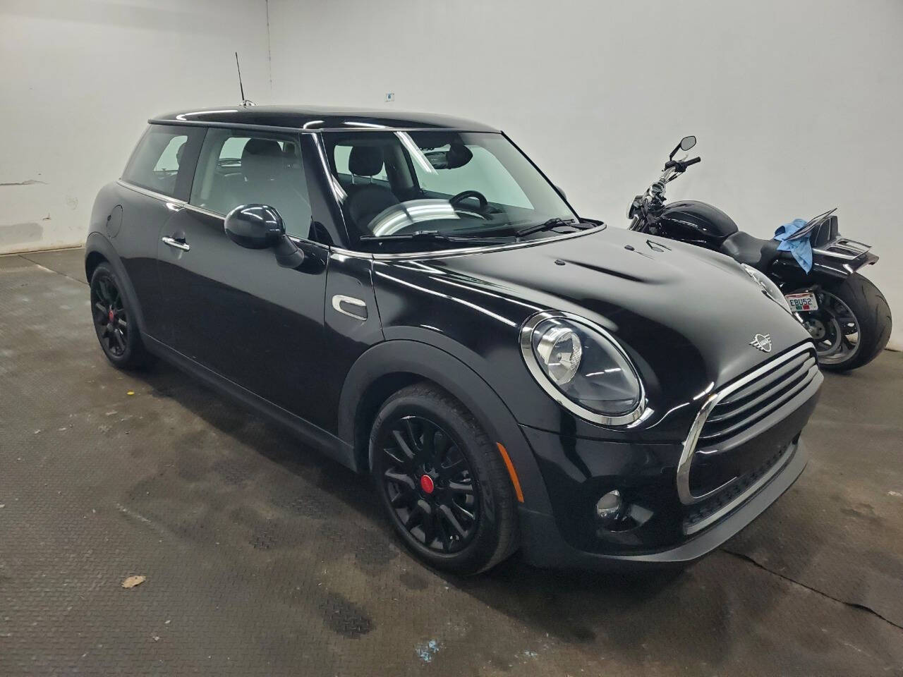 Used Black MINI For Sale in Cincinnati, OH | Auto Navigator