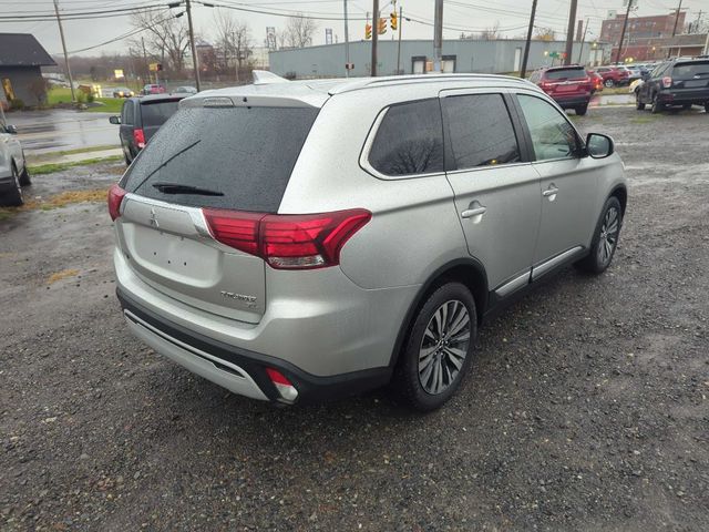 2019 Mitsubishi Outlander SE