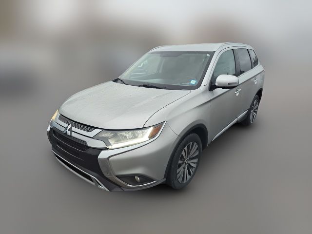 2019 Mitsubishi Outlander SE