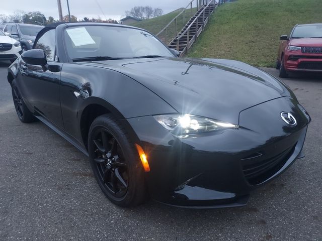 2019 Mazda MX-5 Miata Sport