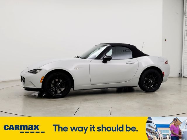 2019 Mazda MX-5 Miata Sport