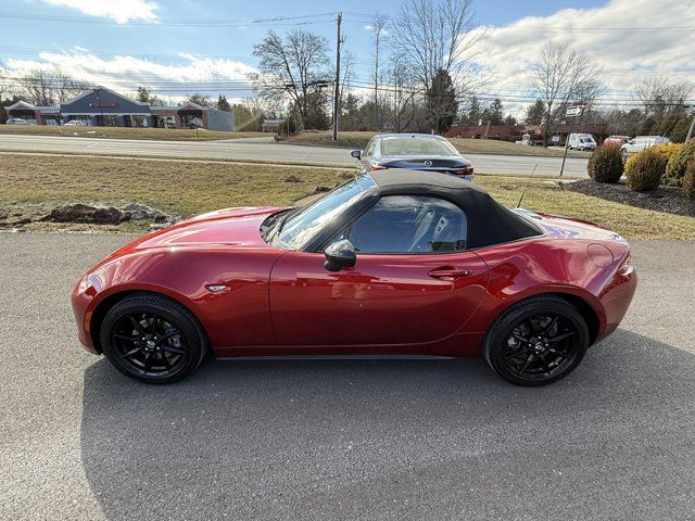 2019 Mazda MX-5 Miata Sport