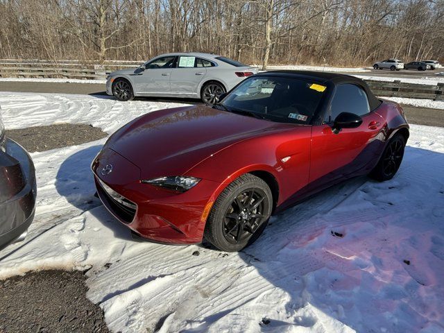 2019 Mazda MX-5 Miata Sport