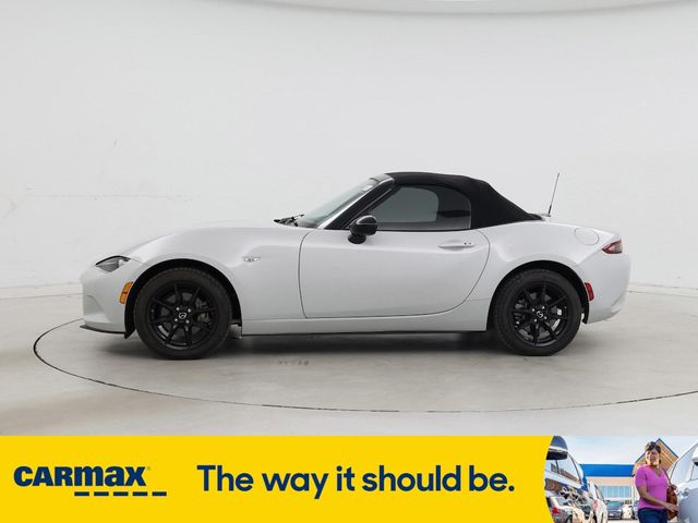 2019 Mazda MX-5 Miata Sport