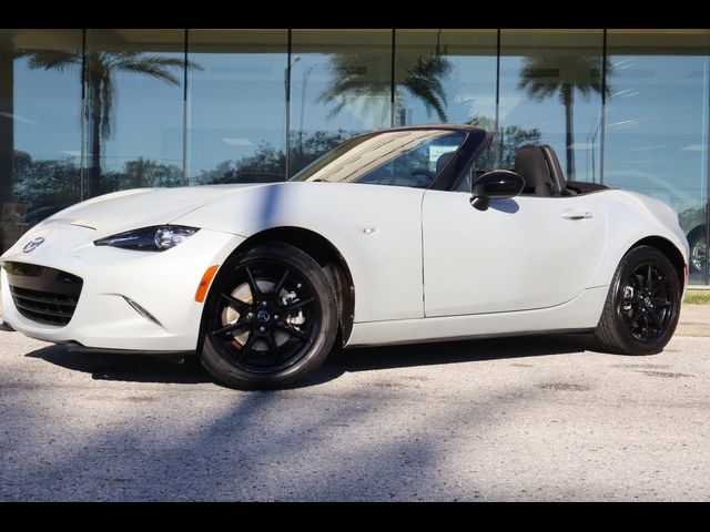 2019 Mazda MX-5 Miata Sport