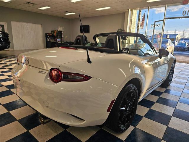 2019 Mazda MX-5 Miata Sport