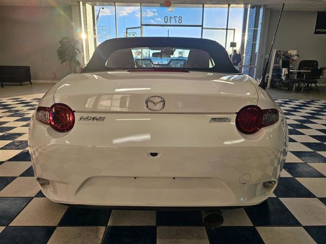 2019 Mazda MX-5 Miata Sport