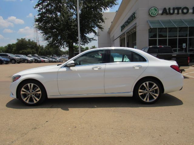 2019 Mercedes-Benz C-Class 300