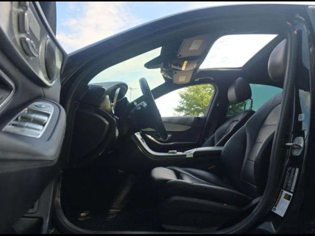 2019 Mercedes-Benz C-Class 300