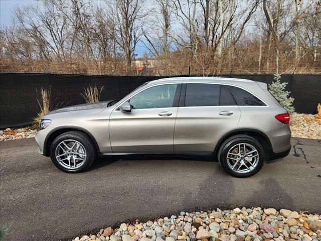 2019 Mercedes-Benz GLC 300