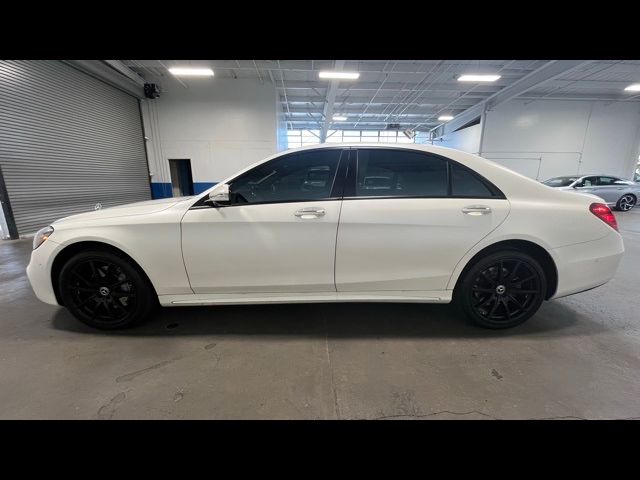 2019 Mercedes-Benz S-Class 560