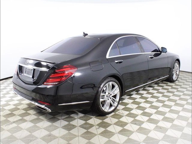 2019 Mercedes-Benz S-Class 560