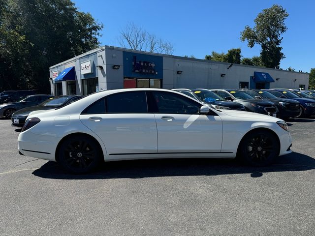 2019 Mercedes-Benz S-Class 560