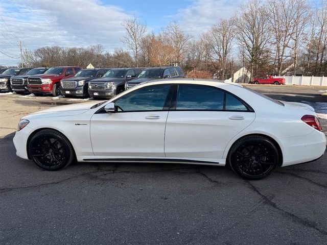 2019 Mercedes-Benz S-Class 560