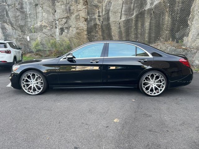 2019 Mercedes-Benz S-Class 560