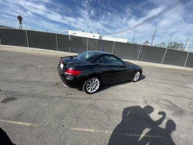 2019 Mercedes-Benz SLC 300