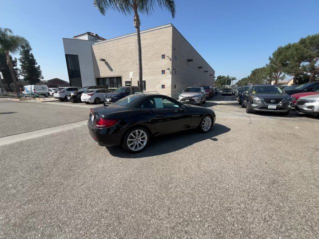 2019 Mercedes-Benz SLC 300