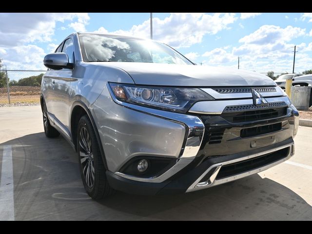 2019 Mitsubishi Outlander SE