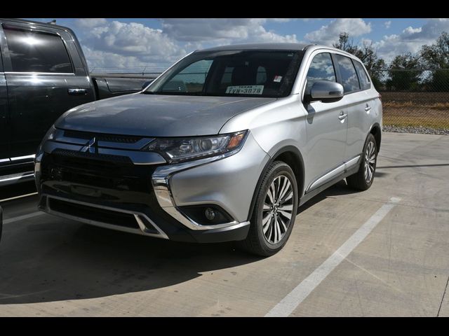 2019 Mitsubishi Outlander SE