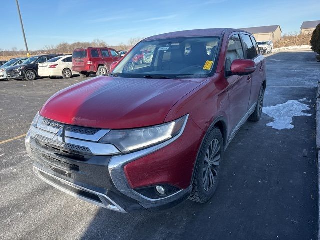 2019 Mitsubishi Outlander SE