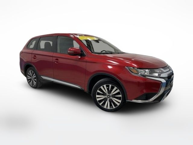 2019 Mitsubishi Outlander SE