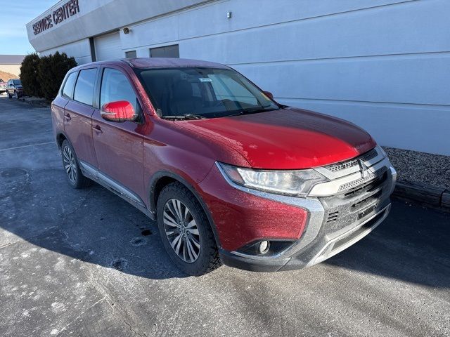 2019 Mitsubishi Outlander SE